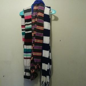 Mixed scarf bundle